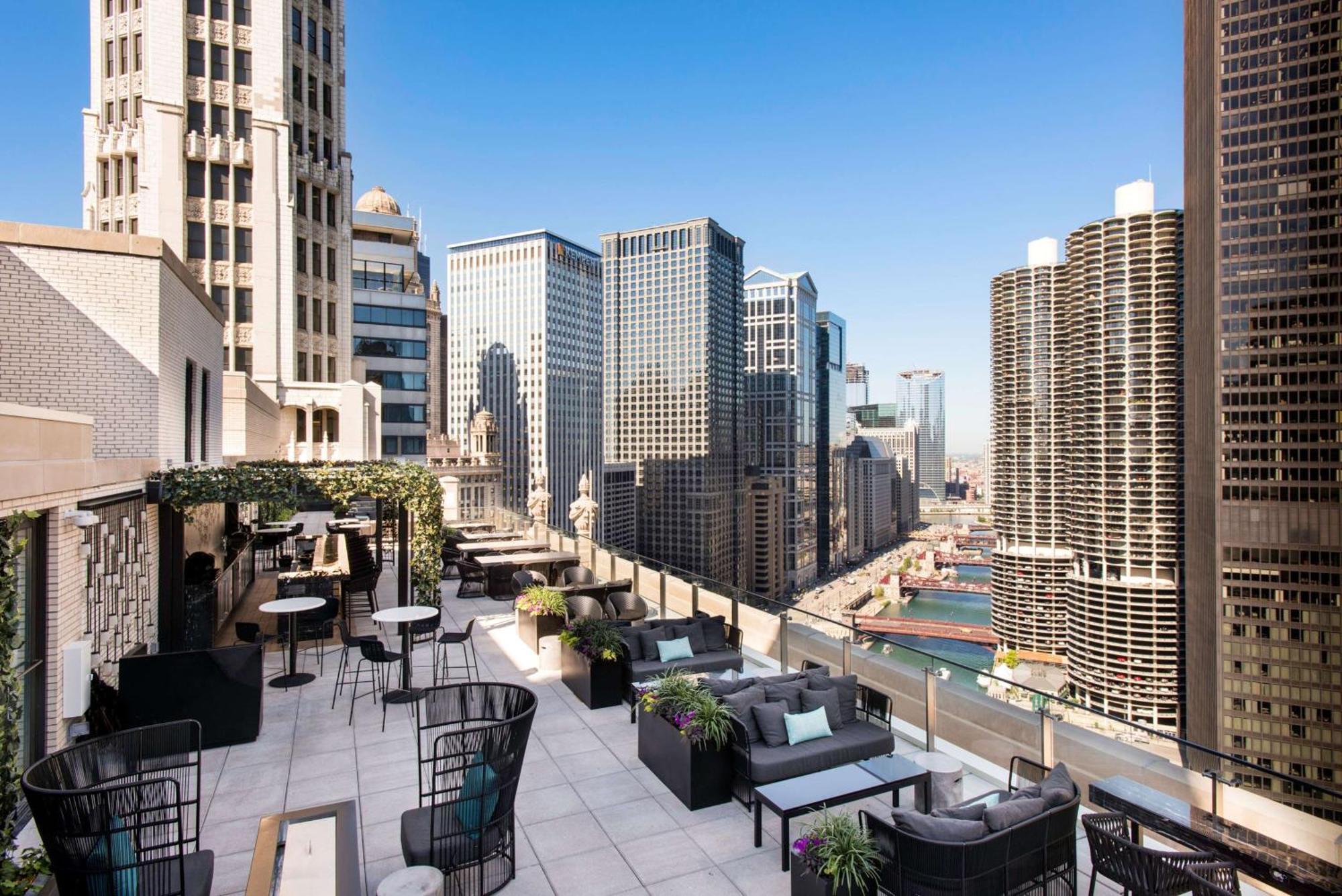 Londonhouse Chicago, Curio Collection By Hilton Chicago